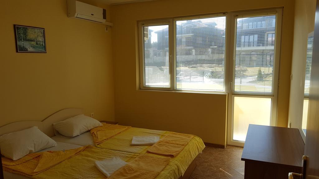 Villa Krisia Apartments Созополь Экстерьер фото